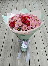 Букет цветов из:  Альстромерии #REPLACE_PRED# Ташла