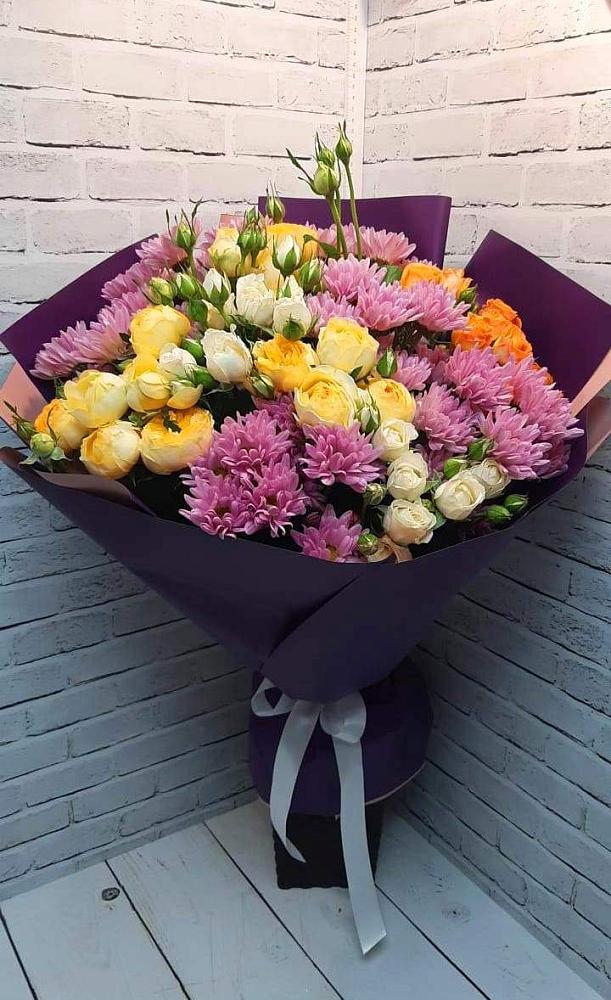 Букет цветов из: Хризантемы и Розы в Ташла