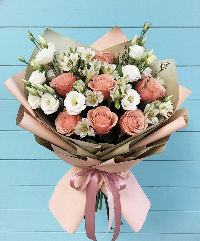 Букет цветов из: Розы, Альстромерии и Лизиантусы в Ташла