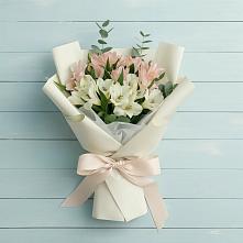 Букет цветов из:  Альстромерии в Ташла