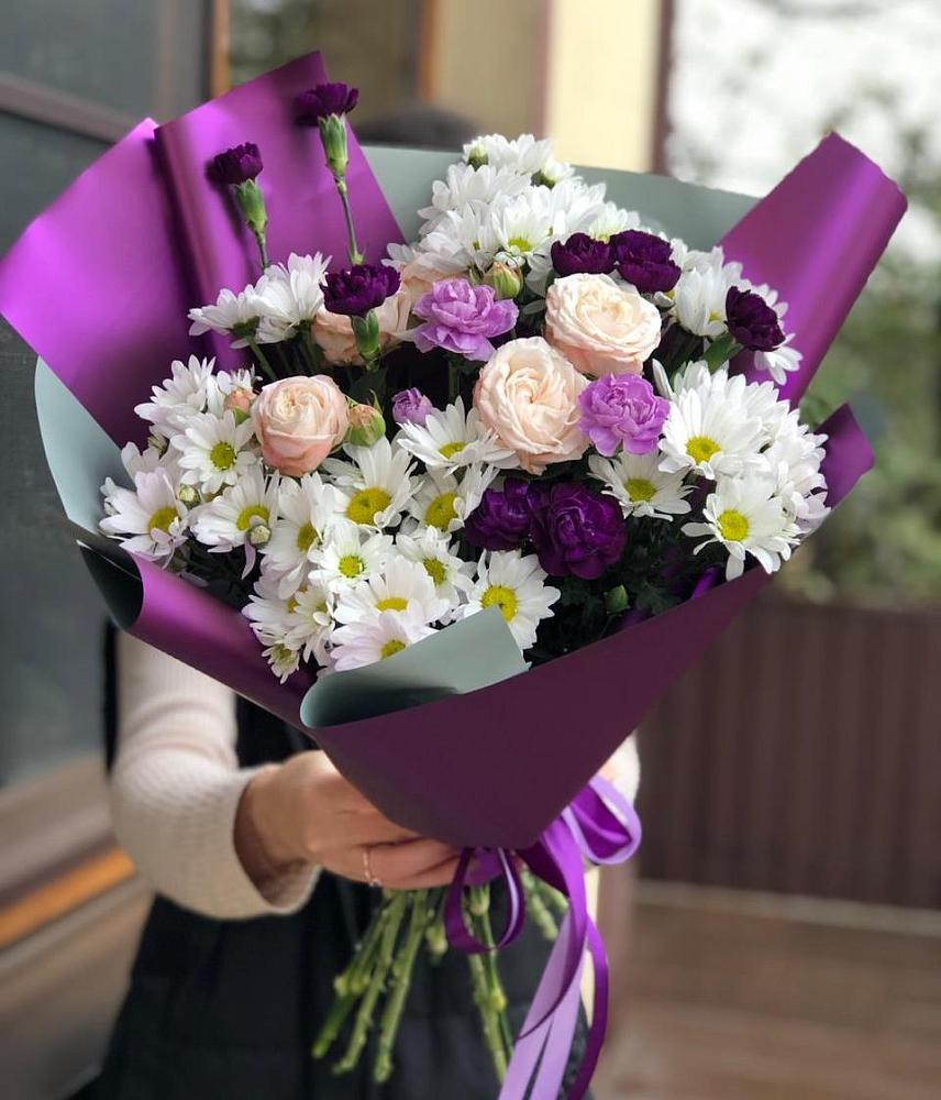 Букет цветов из: Хризантемы, Гвоздики и Розы в Ташла