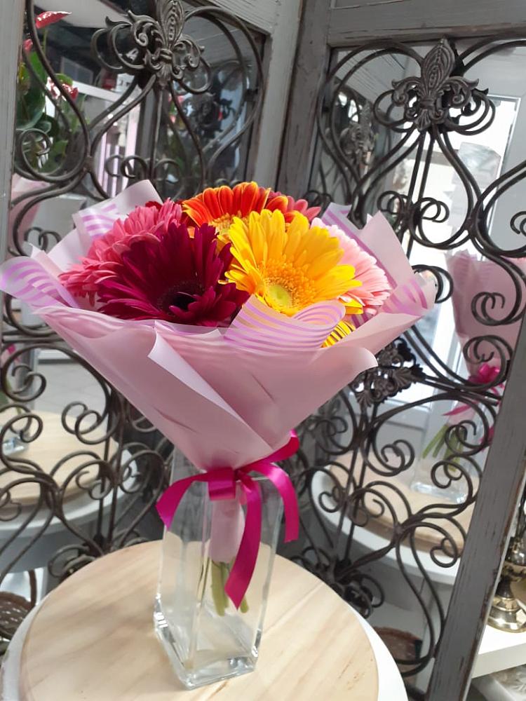 Букет цветов из: Герберы в Ташла