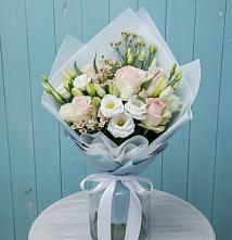 Букет цветов из:  Розы и Лизиантусы в Ташла