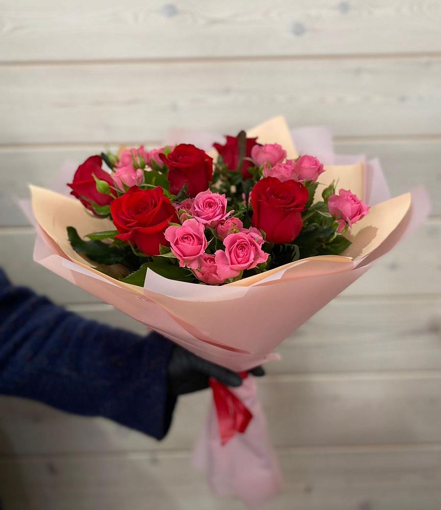 Букет цветов из: Розы в Ташла